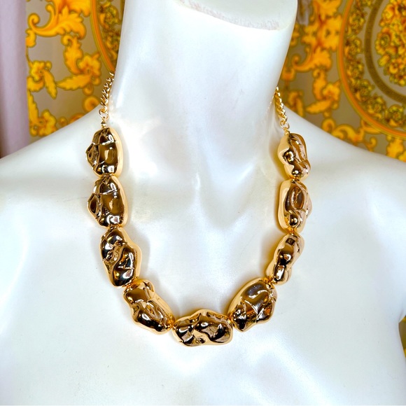 18k gold plated textured 14” to 18” pendant necklace or choker statement - Picture 1 of 3